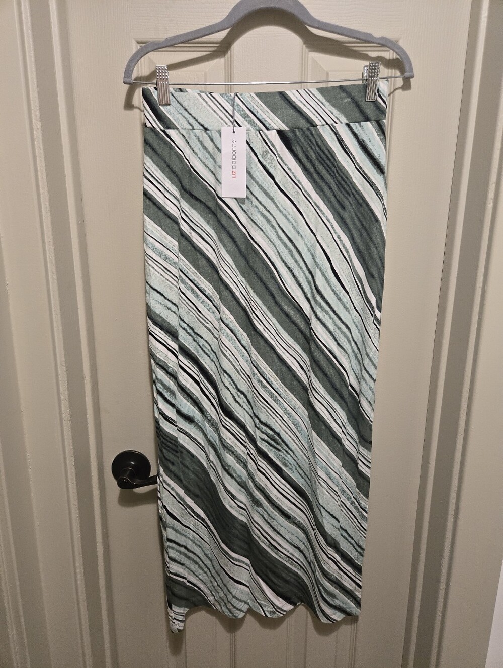 Liz Claiborne Striped Green & White Women’s Midi Skirt Sz Small SUPER SOFT